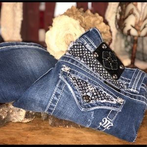 Woman’s size 27 Miss Me jeans/boot cut